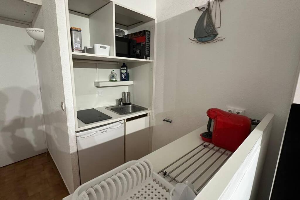 Studio Coin Nuit Ferme 4 Personnes - Les Mas De La Plage Санари-сюр-Мер Экстерьер фото